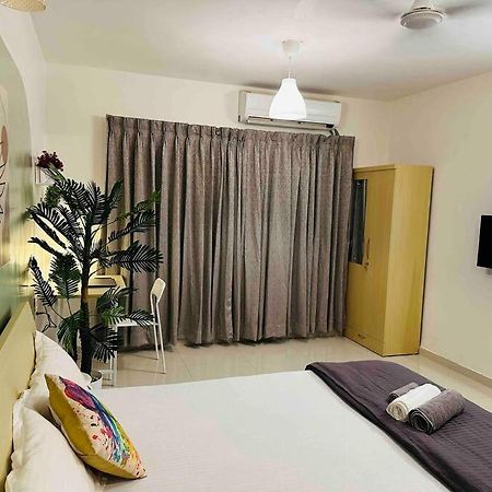 Sage : Private Studio Room In Koregaon Park Poona Buitenkant foto
