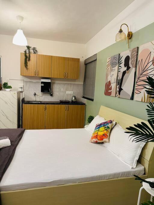Sage : Private Studio Room In Koregaon Park Poona Buitenkant foto