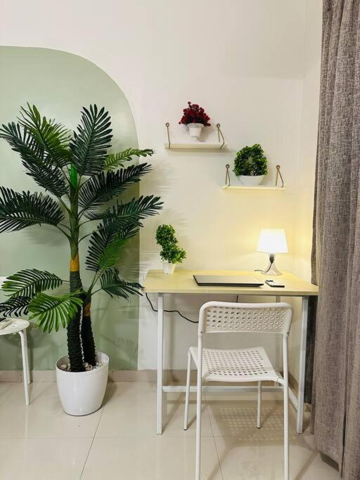Sage : Private Studio Room In Koregaon Park Poona Buitenkant foto
