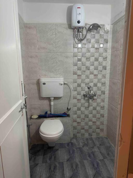 Sage : Private Studio Room In Koregaon Park Poona Buitenkant foto